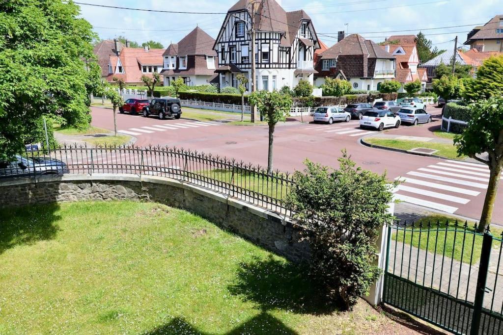 Le Bercail : Apt Avec Balcon Et Parking, Vue Phare! Le Touquet Екстериор снимка